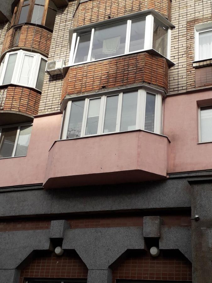 Апартаменты На Проспекте Почтовый Kryvyj Rih Esterno foto